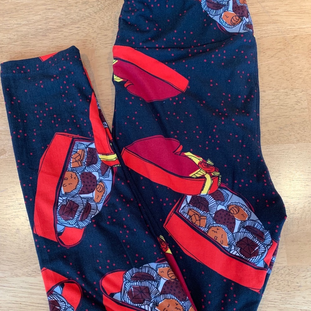 NWT LuLaRoe Os valentines leggings